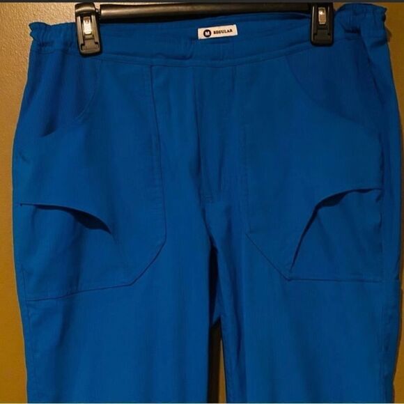 Koi Lite Dobby Scrub Set - Picture 11 of 13